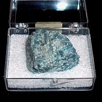 Blue-Apatite-MPB-005.JPG