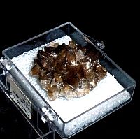 Calcite-Xls-001c.JPG