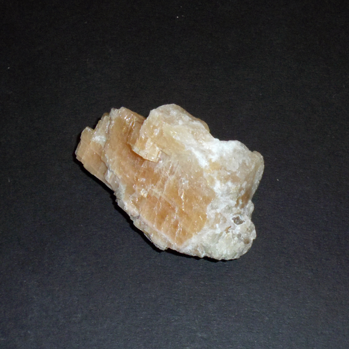 Calcite-Orange-MPB-B001.JPG