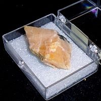 Calcite_Pink_MPB005.JPG