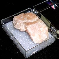 Calcite_Pink_MPB012.JPG